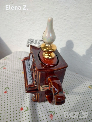 Колекционерски чайник Ретро пиано Swineside Англия, снимка 8 - Декорация за дома - 53036776