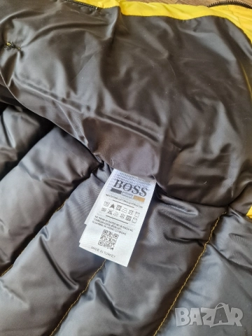 Страхотна мъжка грейка елек HUGO BOSS Размери S , M, L, XL, 2XL , снимка 6 - Якета - 51470776