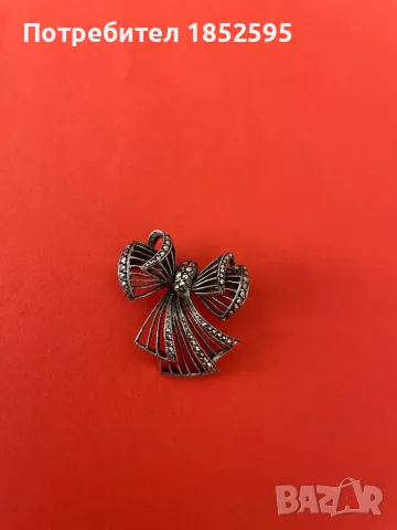 Сребърна брошка с панделка Black Friday