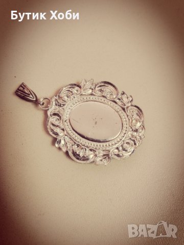 Старинен медальон с микробродерия, снимка 2 - Антикварни и старинни предмети - 35808345