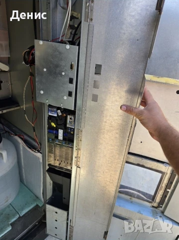 Вендинг кафемашина Zenith Necta, снимка 4 - Вендинг машини - 50764878