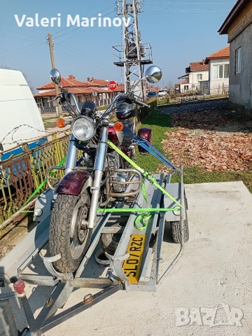 продава се мотор 250 кубика и ремарке