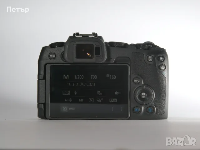 Фотоапарат Canon RP / В ГАРАНЦИЯ, снимка 2 - Фотоапарати - 55838845