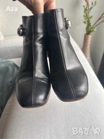 Боти Love Moschino, снимка 3 - Дамски боти - 52935282