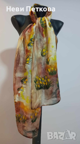 Рисуван копринен шал МИНЗУХАРИ