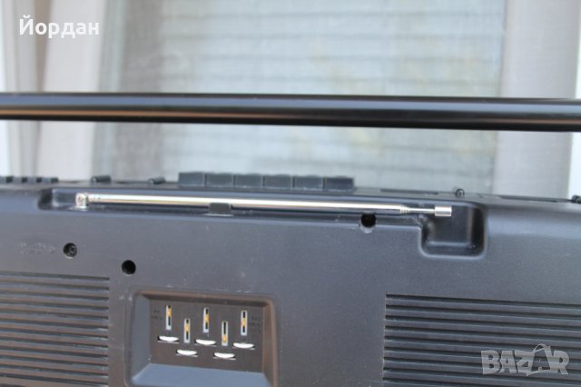 Радиокасетофон ''Grundig RR 465'', снимка 8 - Радиокасетофони, транзистори - 41340801