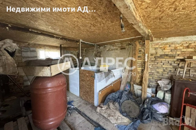 Едноетажна къща с голям двор в с. Кардам, близо до гр. Попово, снимка 8 - Къщи - 53778760