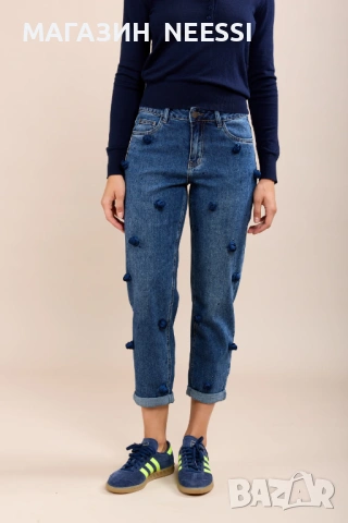 Дънки с рози 