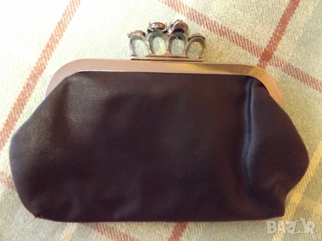 Дамска чанта Alexander McQueen кожена чантичка