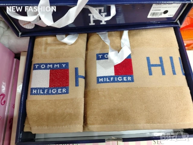 Памучни Хавлии -2бр с Кутия ✨ Tommy Hilfiger ✨ Victoria Secret ✨ Dior ✨, снимка 10 - Хавлиени кърпи - 50944436