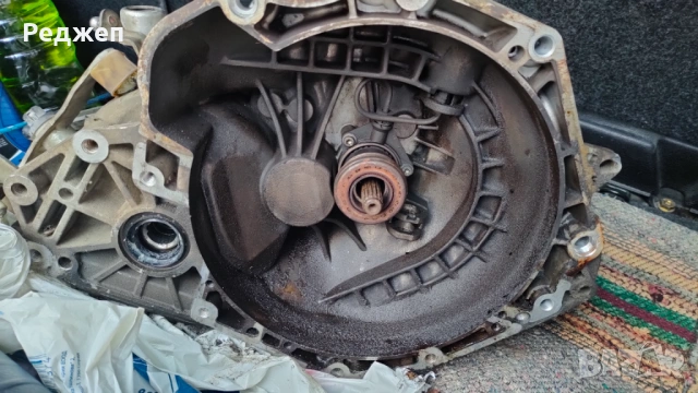 5 Степенна ръчна скоростна кутия бензин за OPEL MERIVA, снимка 3 - Части - 53855314
