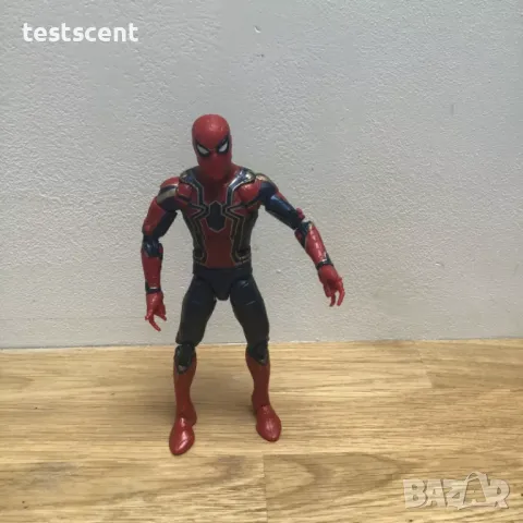 Екшън фигура Spiderman Спайдърмен Avengers Infinity War Marvel Legends Отмъстителите figure, снимка 2 - Фигурки - 49350059