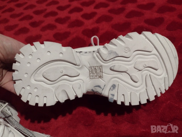 Нови зимни дамски боти , снимка 6 - Дамски боти - 53394402