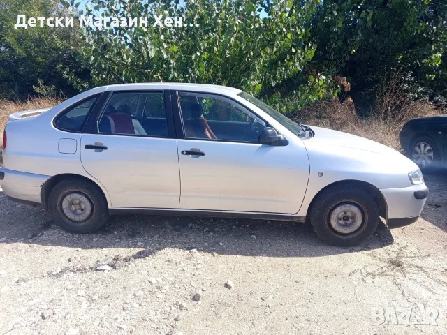 Сеат Кордоба 1.4 Безин Газ, снимка 2 - Автомобили и джипове - 56411712