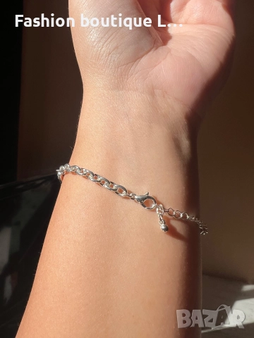 Сребриста гривна с блестящи камъчета ❤️, снимка 2 - Гривни - 52248103