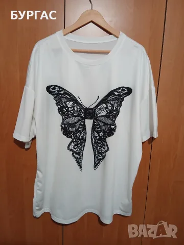 3xl Прекрасна бяла блузка с голяма черна пеперуда, напълно запазена, снимка 2 - Тениски - 56056567