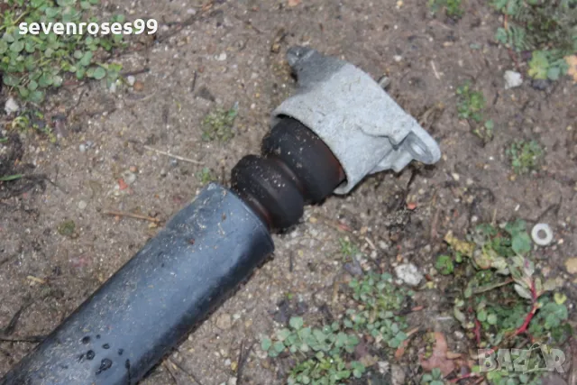 Амортисьор заден ляв Форд Фиеста 6 2011 1.4tdci 68hp Ford Fiesta 6, снимка 2 - Части - 48315405