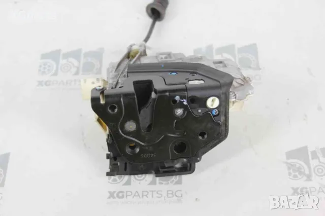 Брава врата предна дясна за Volkswagen Passat B6 (2005-2010), снимка 3 - Части - 48535330