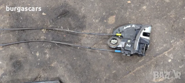 Брава задна врата лява дясна Toyota Auris -50лв