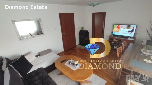 Две къщи в един двор в село Оризово, обл. Стара Загора, снимка 10 - Къщи - 52277907