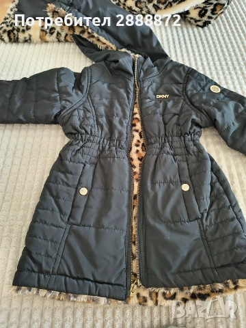 Продавам две детски якета, едното е на марката DKNY.Размер 110-116см, снимка 10 - Детски якета и елеци - 53746369