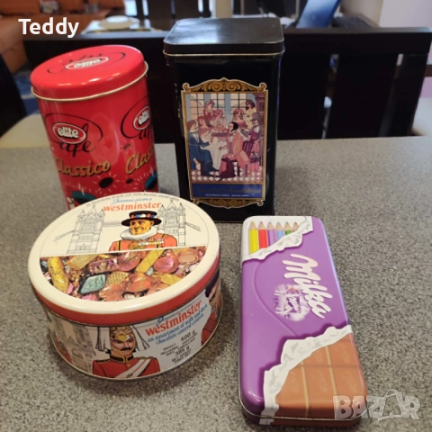 Ретро метални кутии, снимка 2 - Антикварни и старинни предмети - 51975977