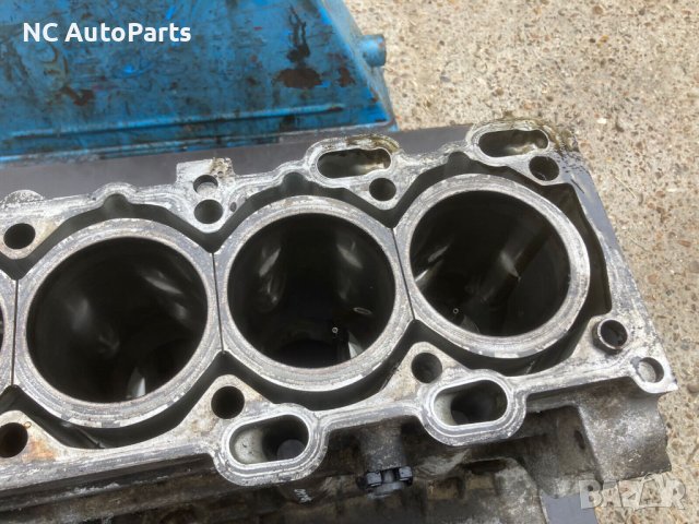Цилиндров блок за Volvo Волво XC70 XC90 2.4 дизел 163 8653865 2005, снимка 6 - Части - 42705467