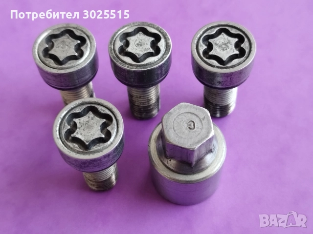 Секретни болтове ,Мигачи за страничните огледала за Фолксваген Пасат Б7 , снимка 2 - Части - 50001690