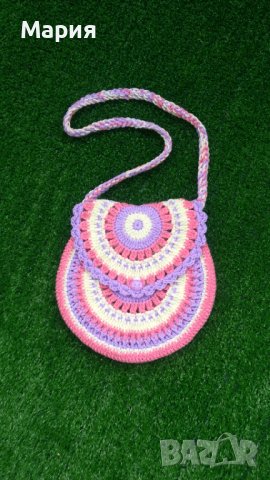 Малка плетена шарена детска чанта, снимка 4 - Чанти - 41306157