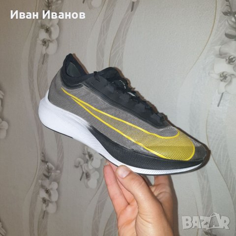  оригинални маратонки Nike ZOOM FLY 3 номер 42-42,5, снимка 16 - Маратонки - 41397563