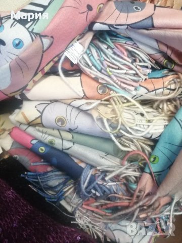 Нови Пролетни меки шалове с котета 🐈, 🐶 кучета и цветя 💐 . Дължина 180 см/70 см ширина, снимка 12 - Шалове - 38967880