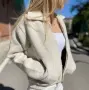Топла жилетка в бяло , снимка 2