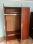 Продавам гардероб с три врати., снимка 2