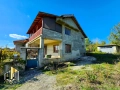 Продавам къща с два парцела, снимка 1