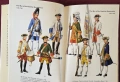 Справочник на военните униформи 15ти-20ти век / Military Uniforms of the World in Colour, снимка 4