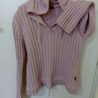 Продавам пуловер dolce & gabana, снимка 1 - Блузи с дълъг ръкав и пуловери - 42246164