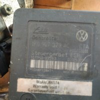 Помпа ABS за VW 1K0 907 379 AC, снимка 1 - Части - 44342968