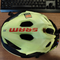 Каска за планинско колоездене МЕТ. MTB helmet MET. Отлично състояние., снимка 4 - Велосипеди - 44777576
