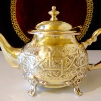Марокански бронзов чайник,кана Royal Manchester, снимка 11 - Антикварни и старинни предмети - 39553445
