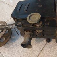 Прожекционен кино апарат, снимка 7 - Антикварни и старинни предмети - 39366010