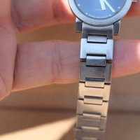 Швейцарски дамски часовник ''Paco Rabane'' кварц, снимка 3 - Дамски - 40876986