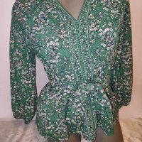 Елегантна блуза р-р S/М, снимка 2 - Блузи с дълъг ръкав и пуловери - 41716084