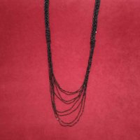 Ретро черен мънистен гердан, снимка 1 - Колиета, медальони, синджири - 42599914