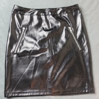 EillyBazar S черна кожена пола с ципове, снимка 1 - Поли - 44446665