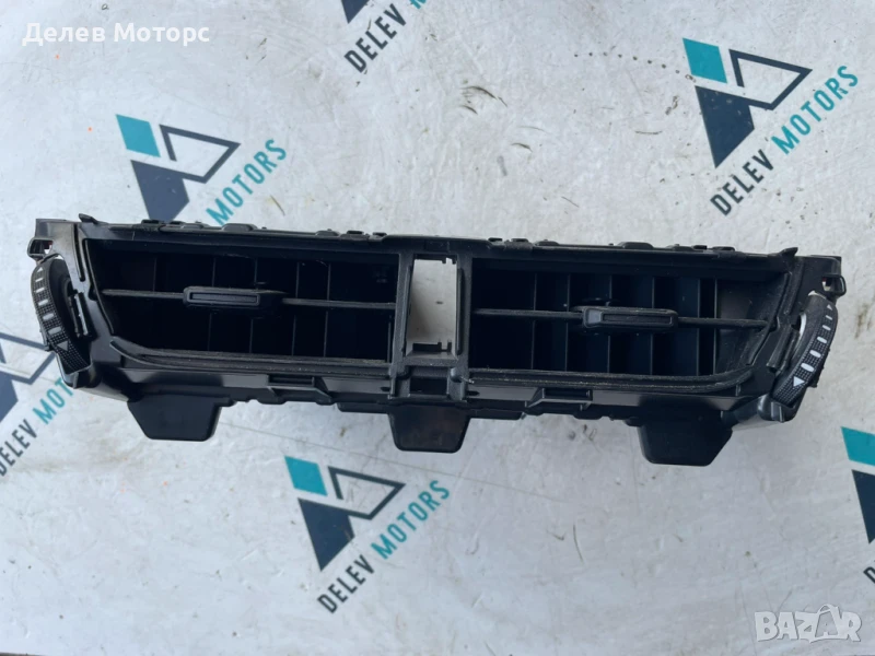 Централни предни духалки 55670-02830 от Toyota Corolla 1.6 VVTii ZRE210, 132 кс., двигател 1ZR-FAE, снимка 1