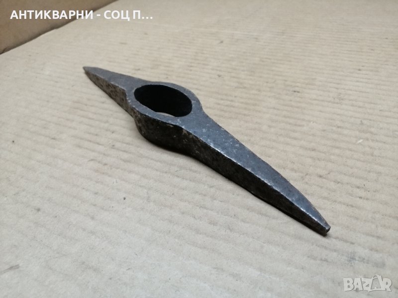 Стар Кован Градински Инструмент / 0,7 кг. , снимка 1