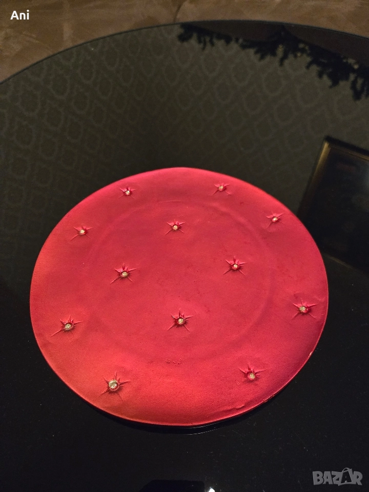 Уникални червени чинийки 4 броя, снимка 1