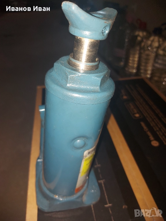 Хидравличен крик от Мерцедес Спринтер , снимка 1