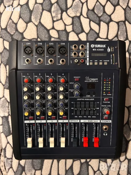 Pult Yamaha mx4200d, снимка 1