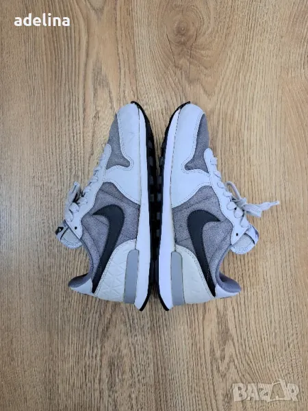 ЛОТ от ТРИ чифта детски спортни обувки Nike и Skechers, снимка 1